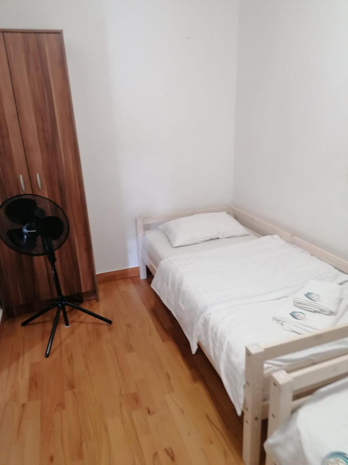 Apartments Villa Julia Трогир Экстерьер фото